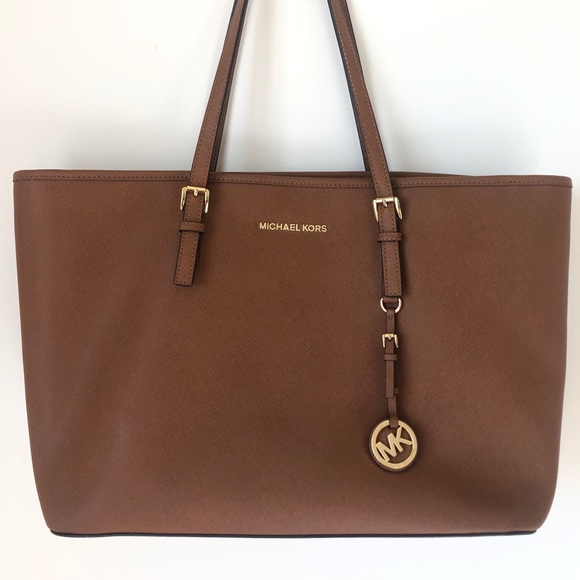 Michael Kors Jet Set Travel Medium Tote - Picture 2 of 7